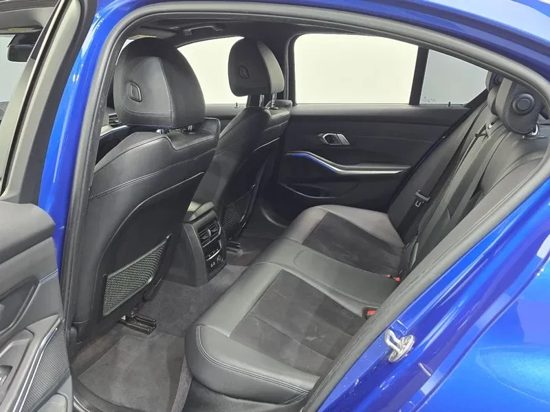 BMW 320, снимка 11 - Автомобили и джипове - 54923739
