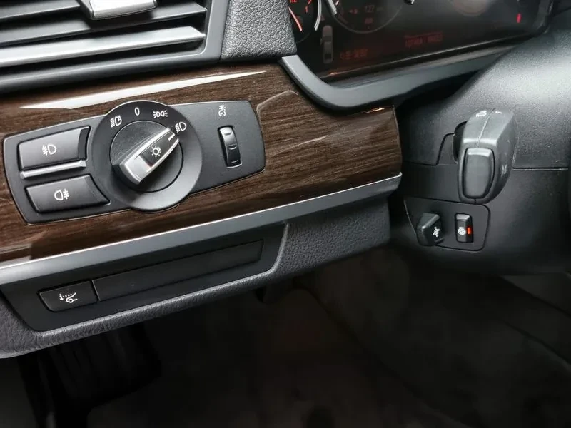 BMW 730, снимка 16 - Автомобили и джипове - 55176256