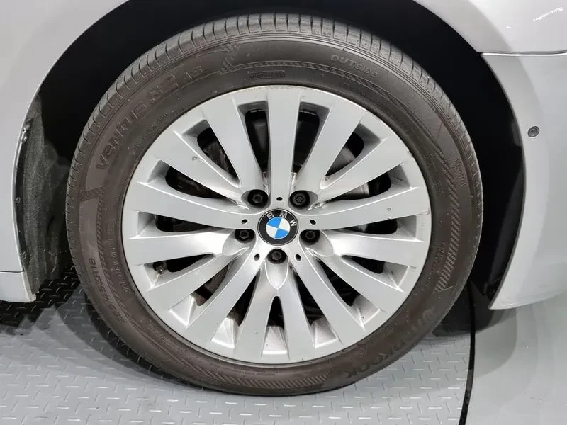 BMW 730, снимка 5 - Автомобили и джипове - 55176256