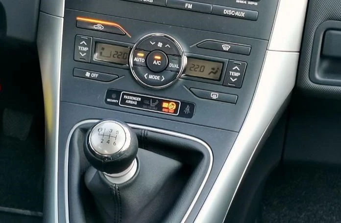 Toyota Auris * 1.6* 132PS* Multimedia*  | Mobile.bg � ����������� 12