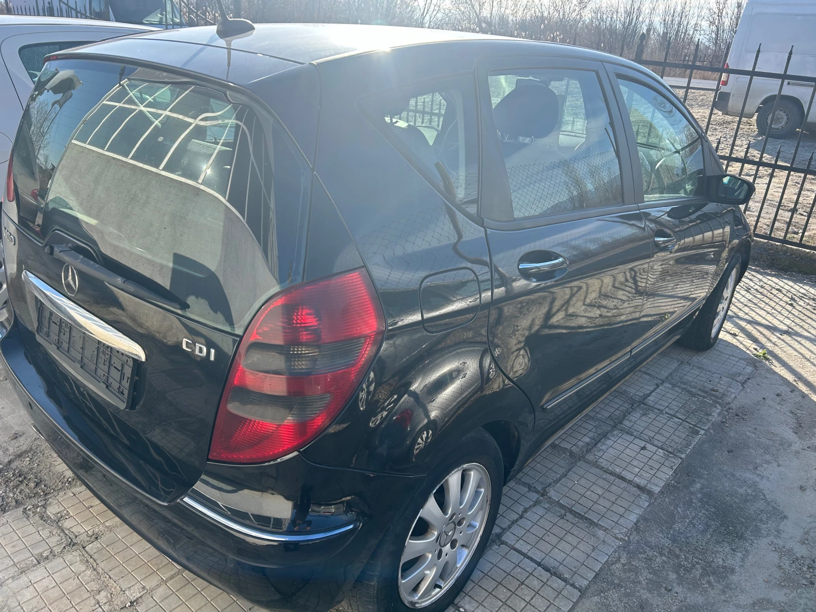 Mercedes-Benz A 180 2.0 CDI  - изображение 3