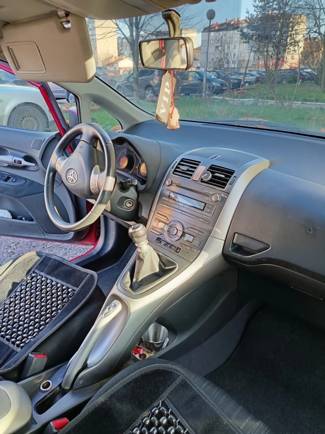 Toyota Auris 2.0 - изображение 5