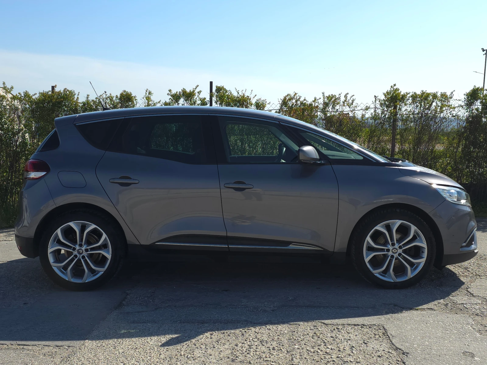 Renault Scenic 1.7 Blue dCi 120ch Business 3 броя - изображение 4