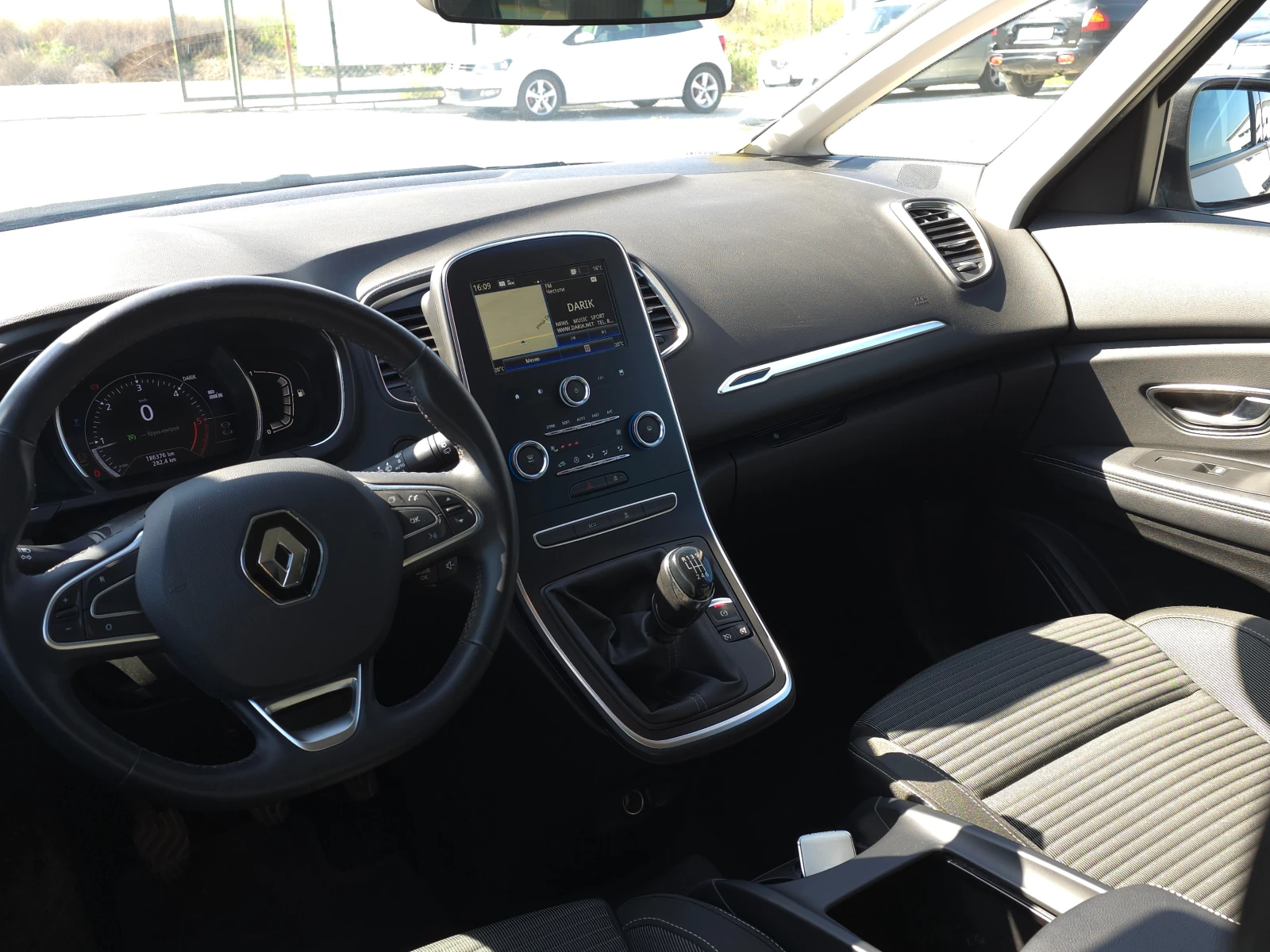 Renault Scenic 1.7 Blue dCi 120ch Business 3 броя - изображение 8