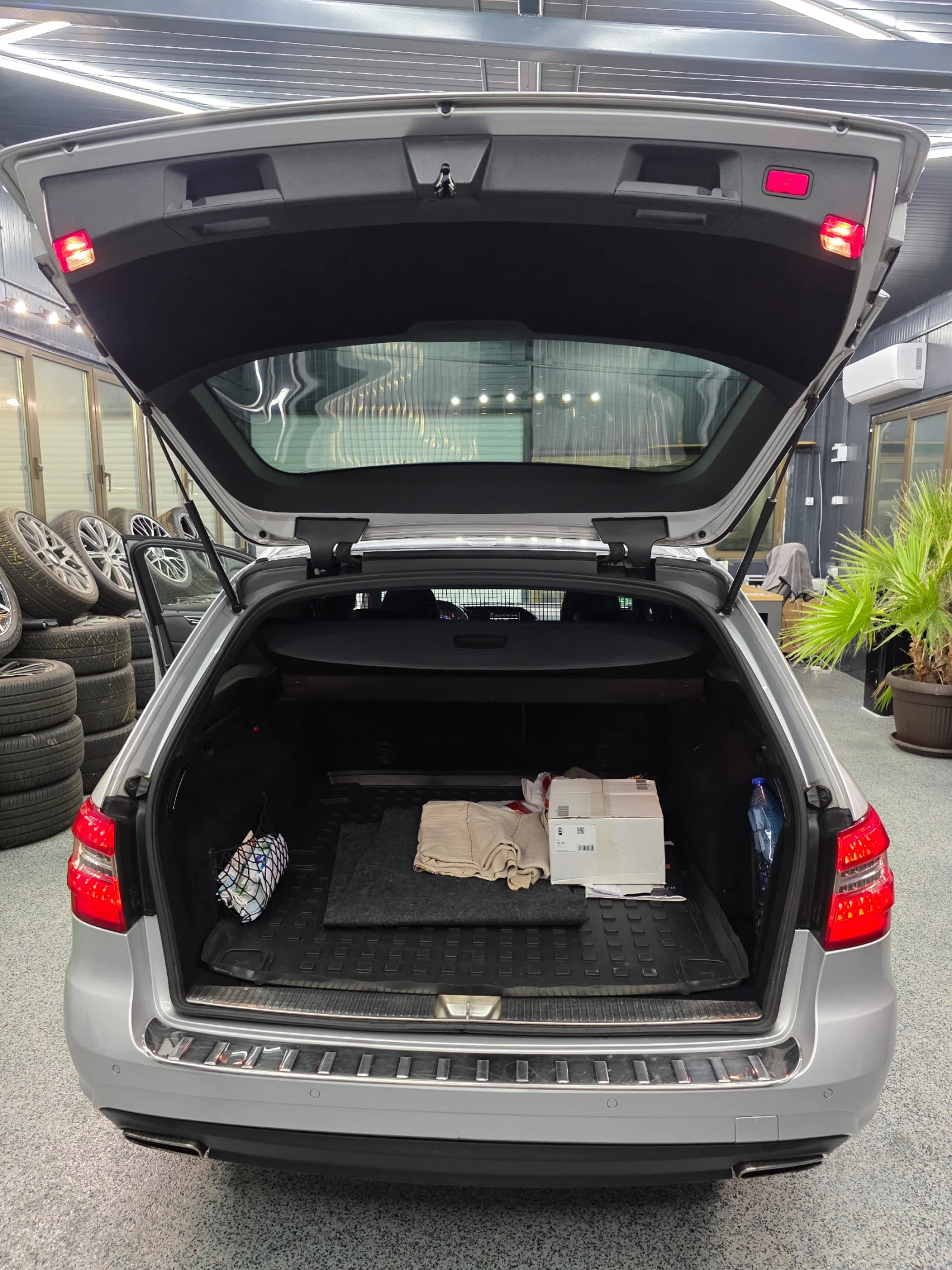 Mercedes-Benz E 350 AMG Paket | Mobile.bg   16