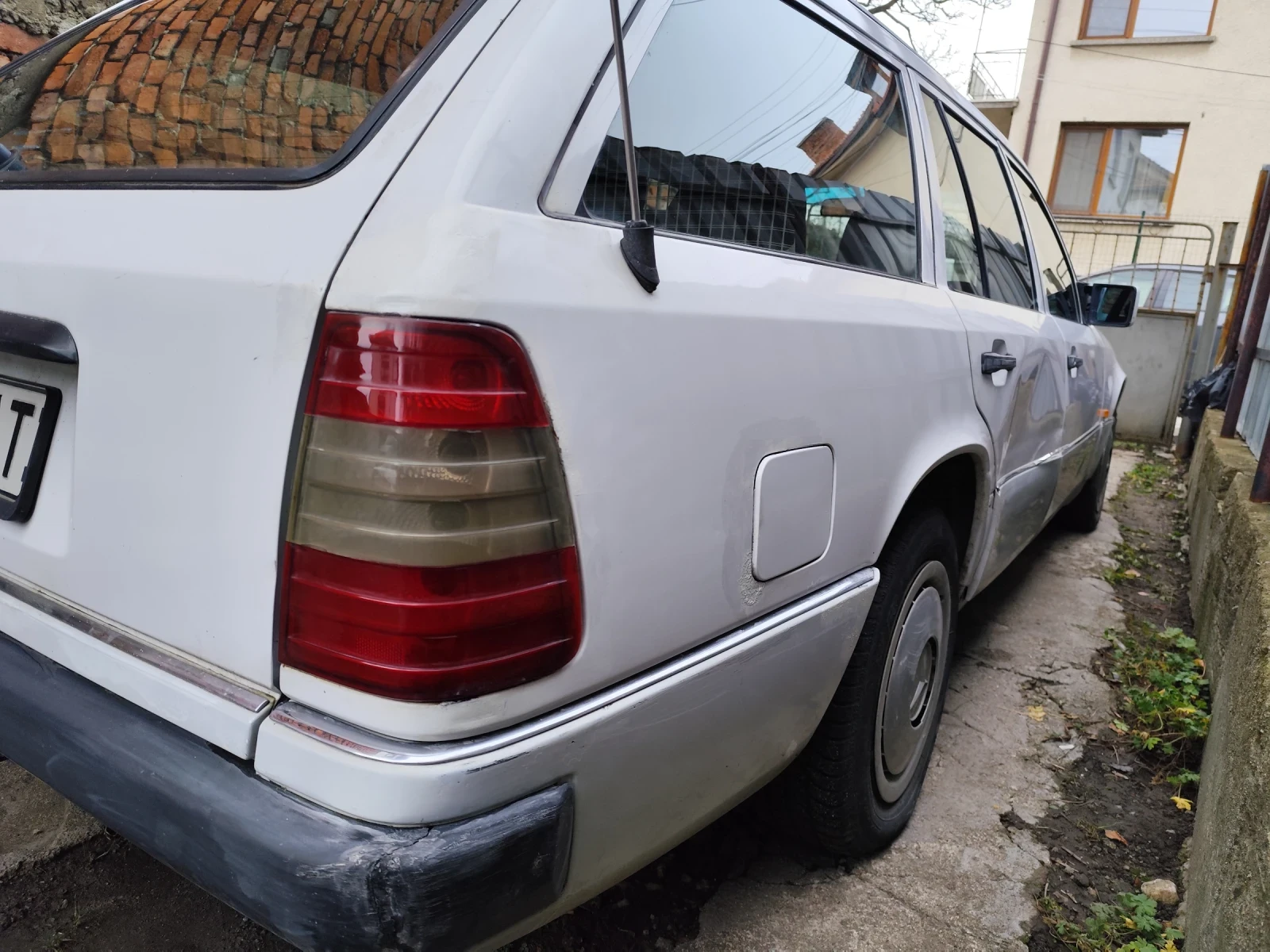 Mercedes-Benz 124 200ТЕ  * КЛИМА*  - изображение 6