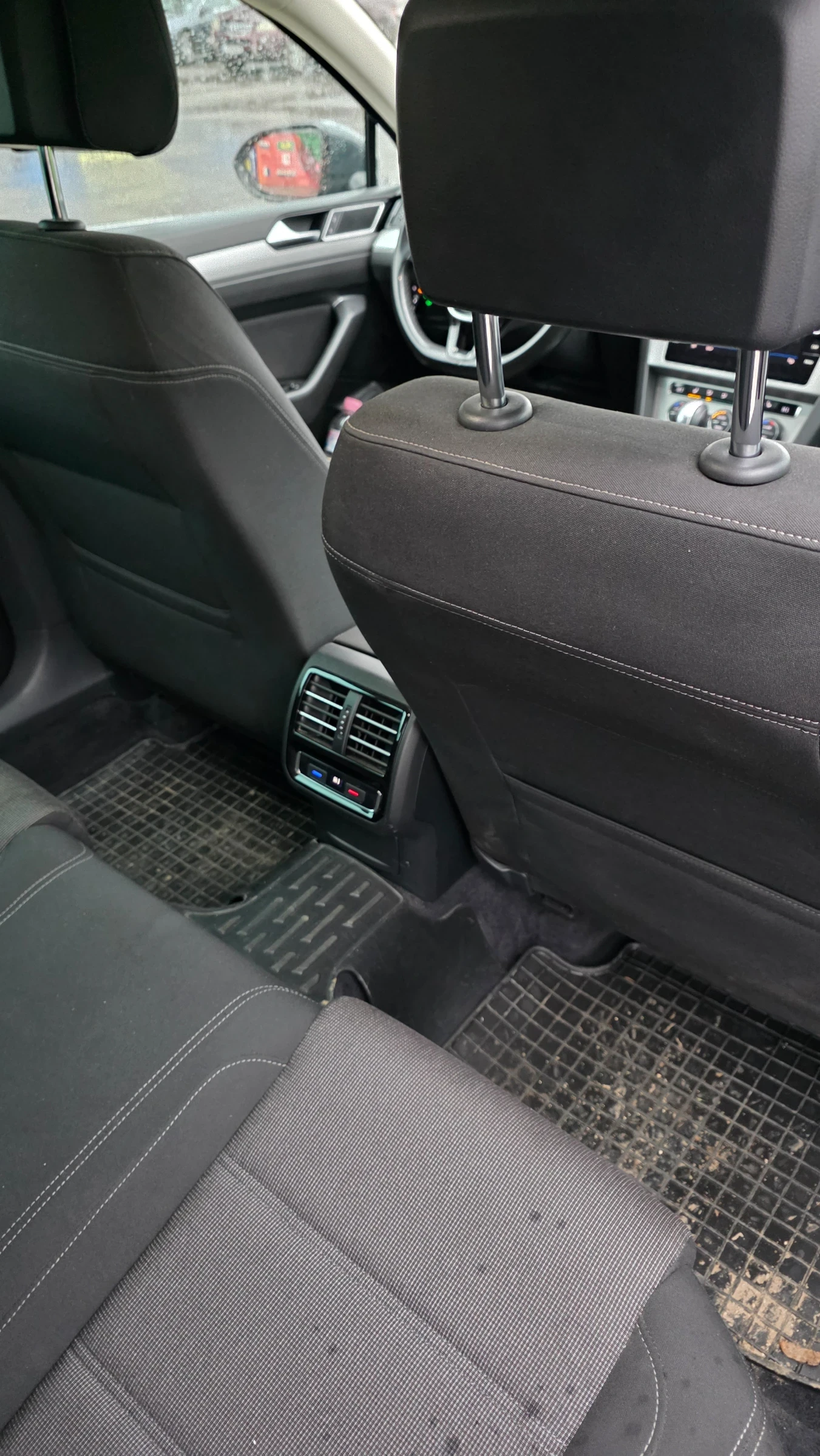 VW Passat  - изображение 8