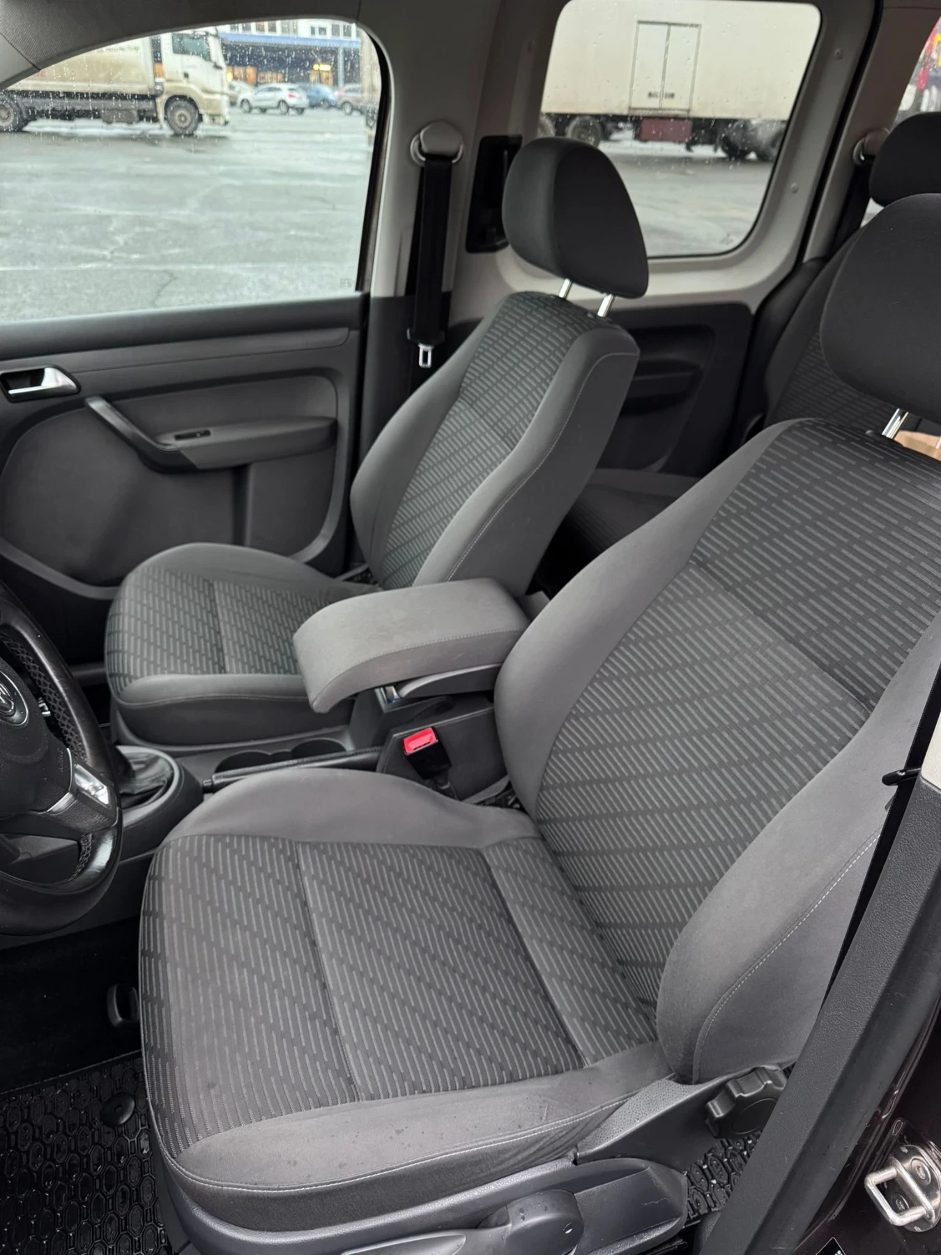 VW Caddy VW Caddy Comfort 1.6 TDI �������� �� 150���. ��. ! | Mobile.bg � ����������� 7