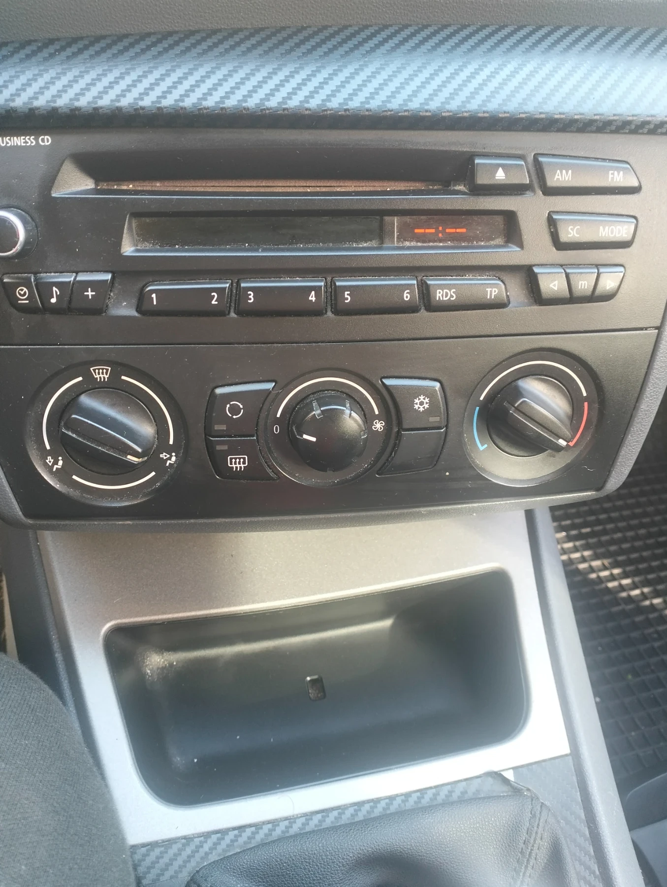 BMW 118 2.0TDI, снимка 9 - Автомобили и джипове - 53642196