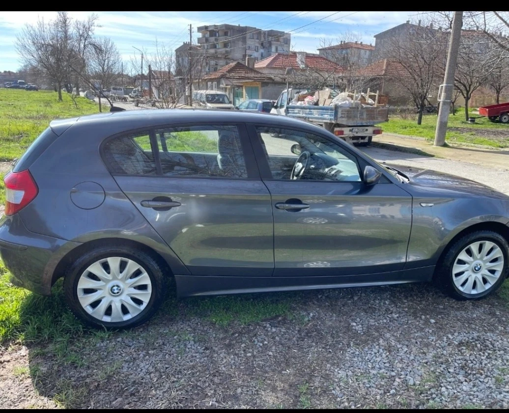 BMW 118 2.0TDI, снимка 4 - Автомобили и джипове - 53642196
