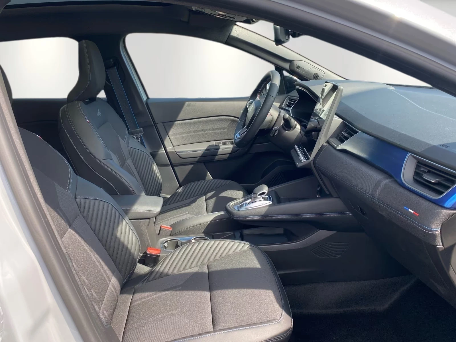 Renault Symbioz 1.6HEV/145HP/ESPRIT-ALPINE/CAM/LED/NAVI/CPLAY/968g | Mobile.bg � ����������� 13