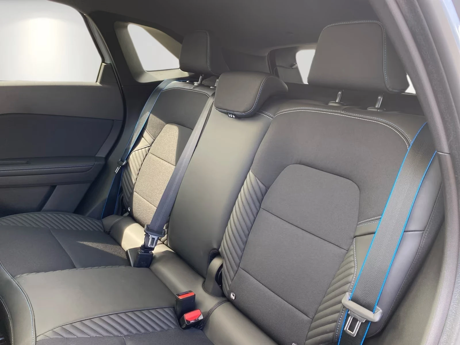 Renault Symbioz 1.6HEV/145HP/ESPRIT-ALPINE/CAM/LED/NAVI/CPLAY/968g | Mobile.bg � ����������� 15