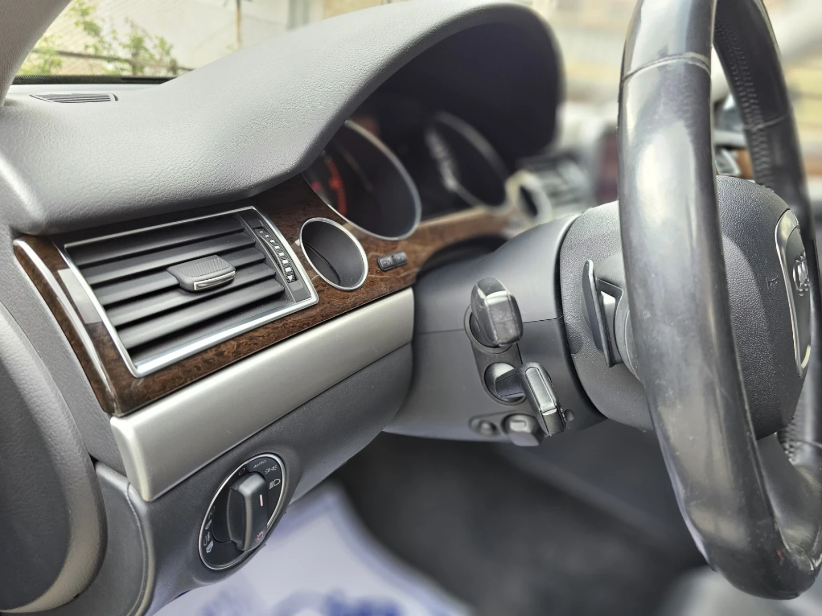 Audi A8, снимка 10 - Автомобили и джипове - 54139337