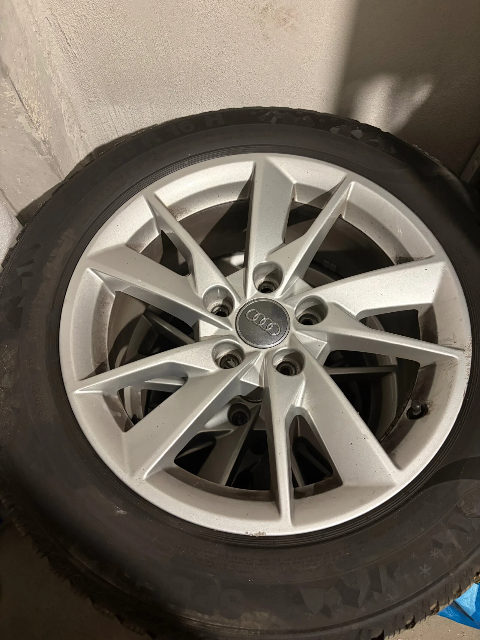 Audi A4 2.0 TDI 35, снимка 17 - Автомобили и джипове - 54554401