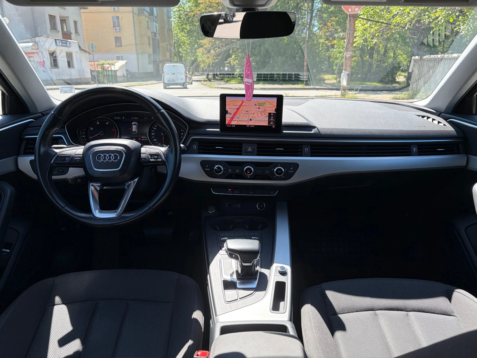 Audi A4 2.0 TDI 35, снимка 8 - Автомобили и джипове - 54554401