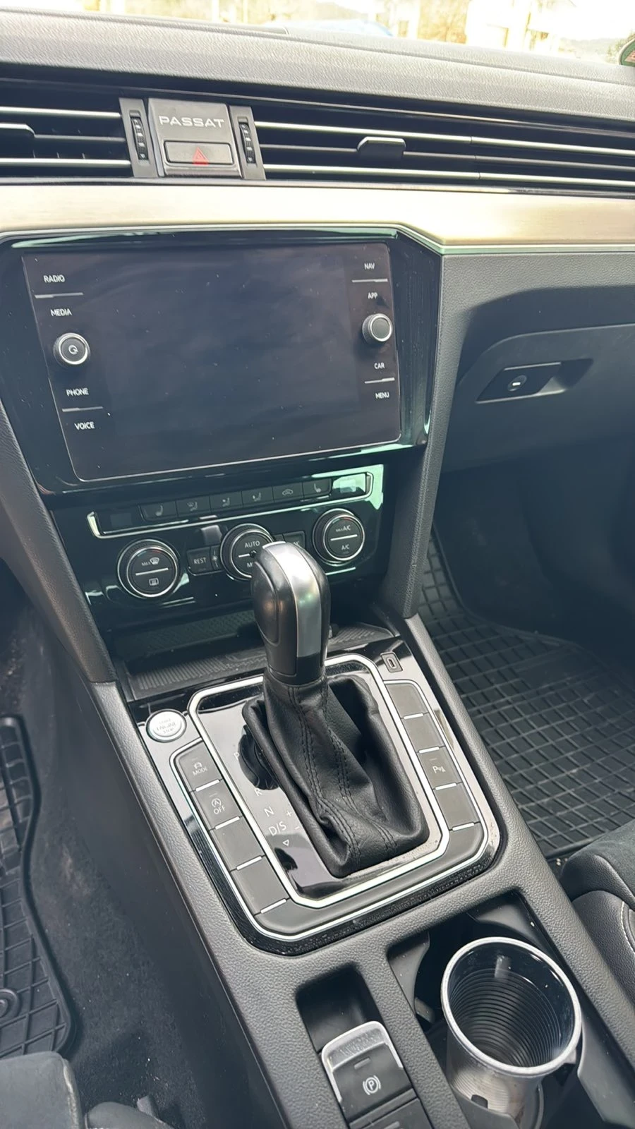 VW Passat, снимка 10 - Автомобили и джипове - 54563003
