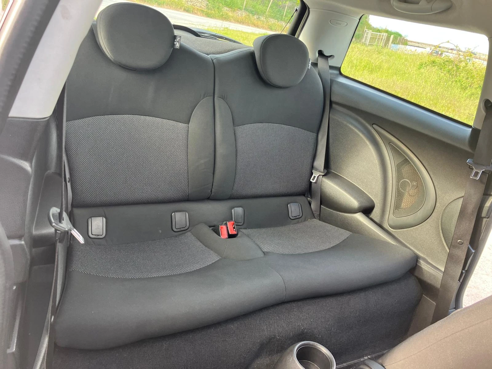 Mini One, снимка 11 - Автомобили и джипове - 54575083