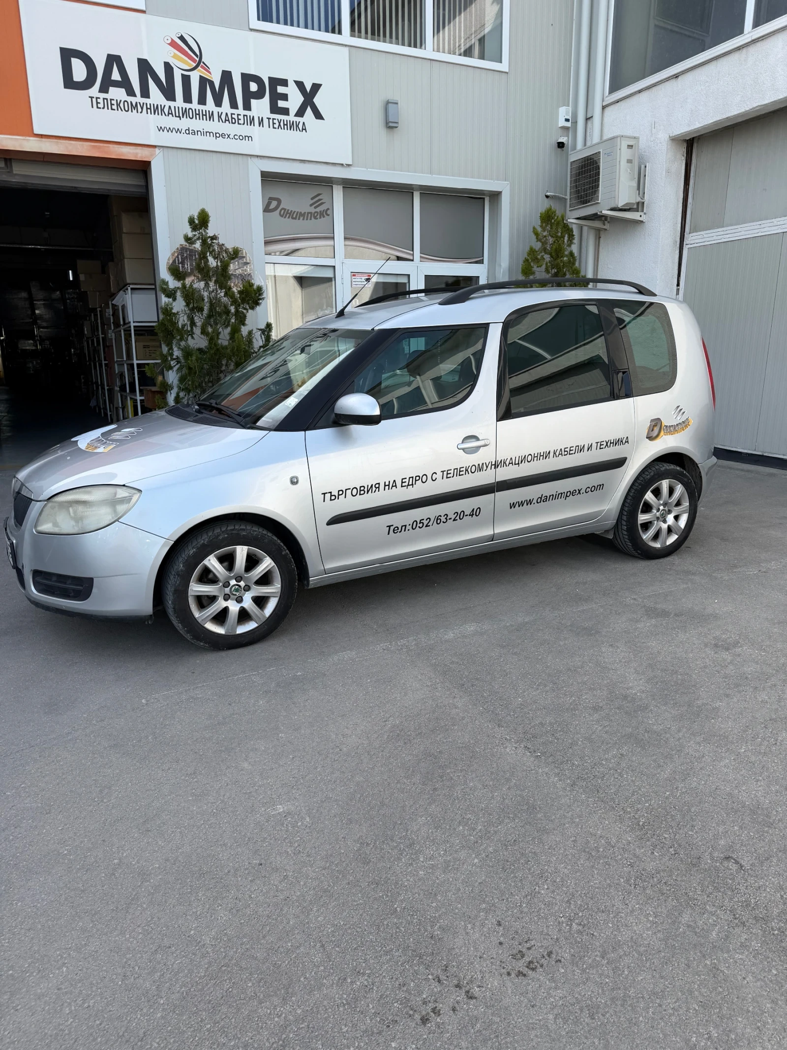 Skoda Roomster 1.4 с Газово , снимка 3 - Автомобили и джипове - 54591090