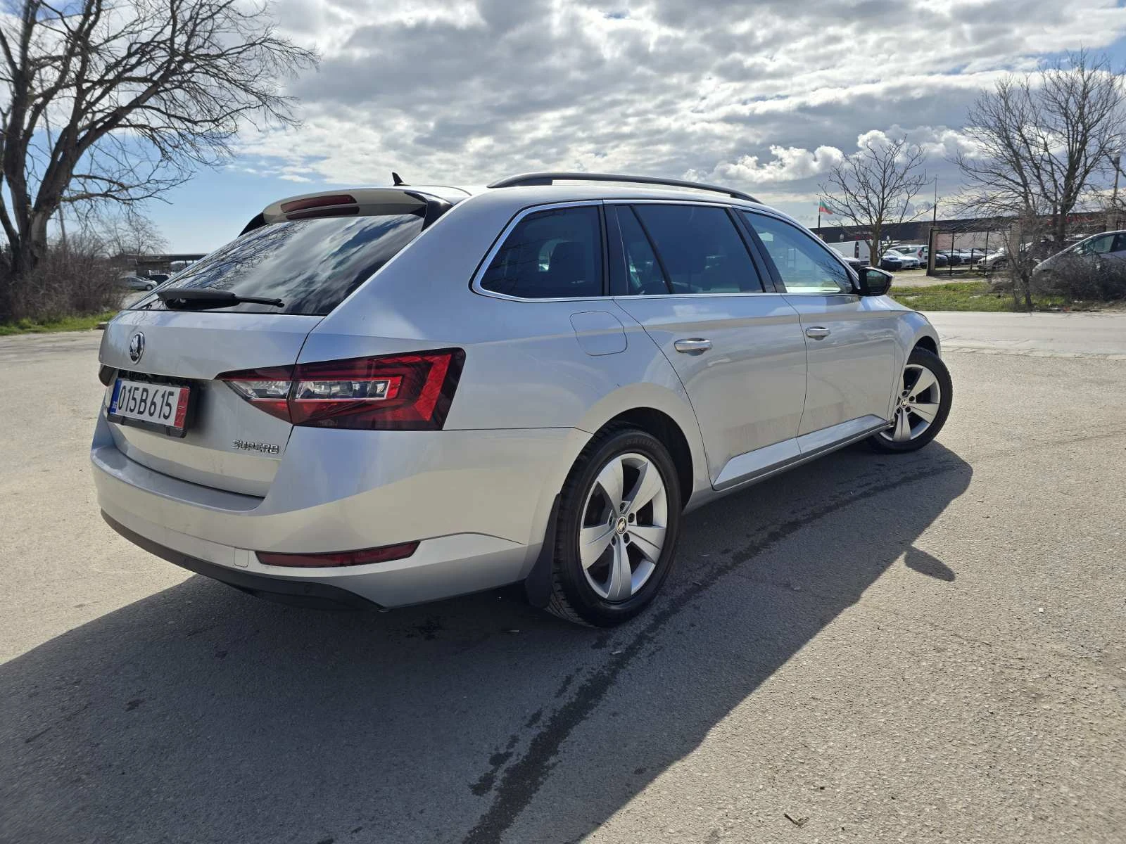 Skoda Superb КАТО НОВ/DISTRONIK/2.0tdi/150hp, снимка 6 - Автомобили и джипове - 54604671