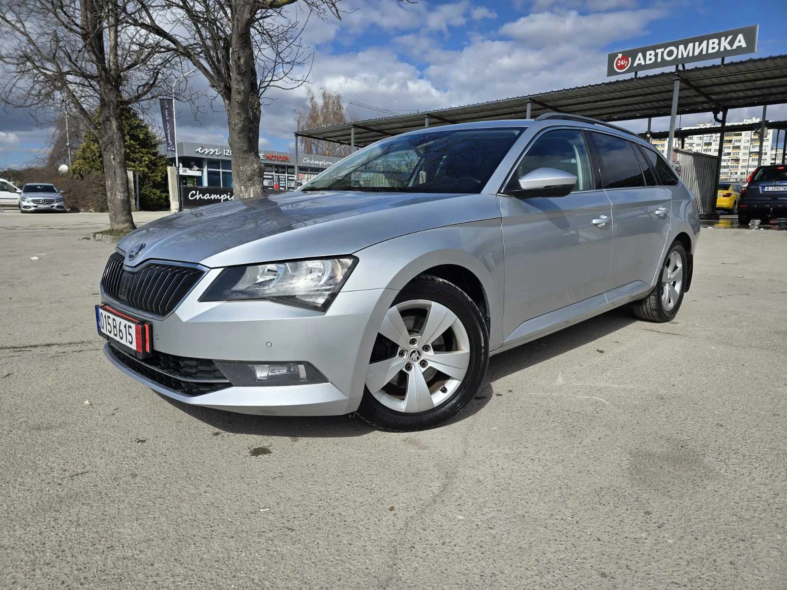Skoda Superb КАТО НОВ/DISTRONIK/2.0tdi/150hp, снимка 3 - Автомобили и джипове - 54604671