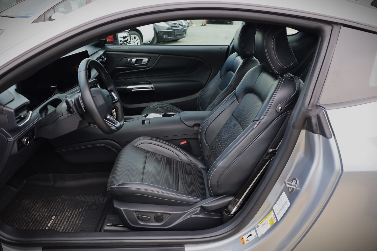 Ford Mustang 5.0 БЕНЗИН, снимка 15 - Автомобили и джипове - 54835909