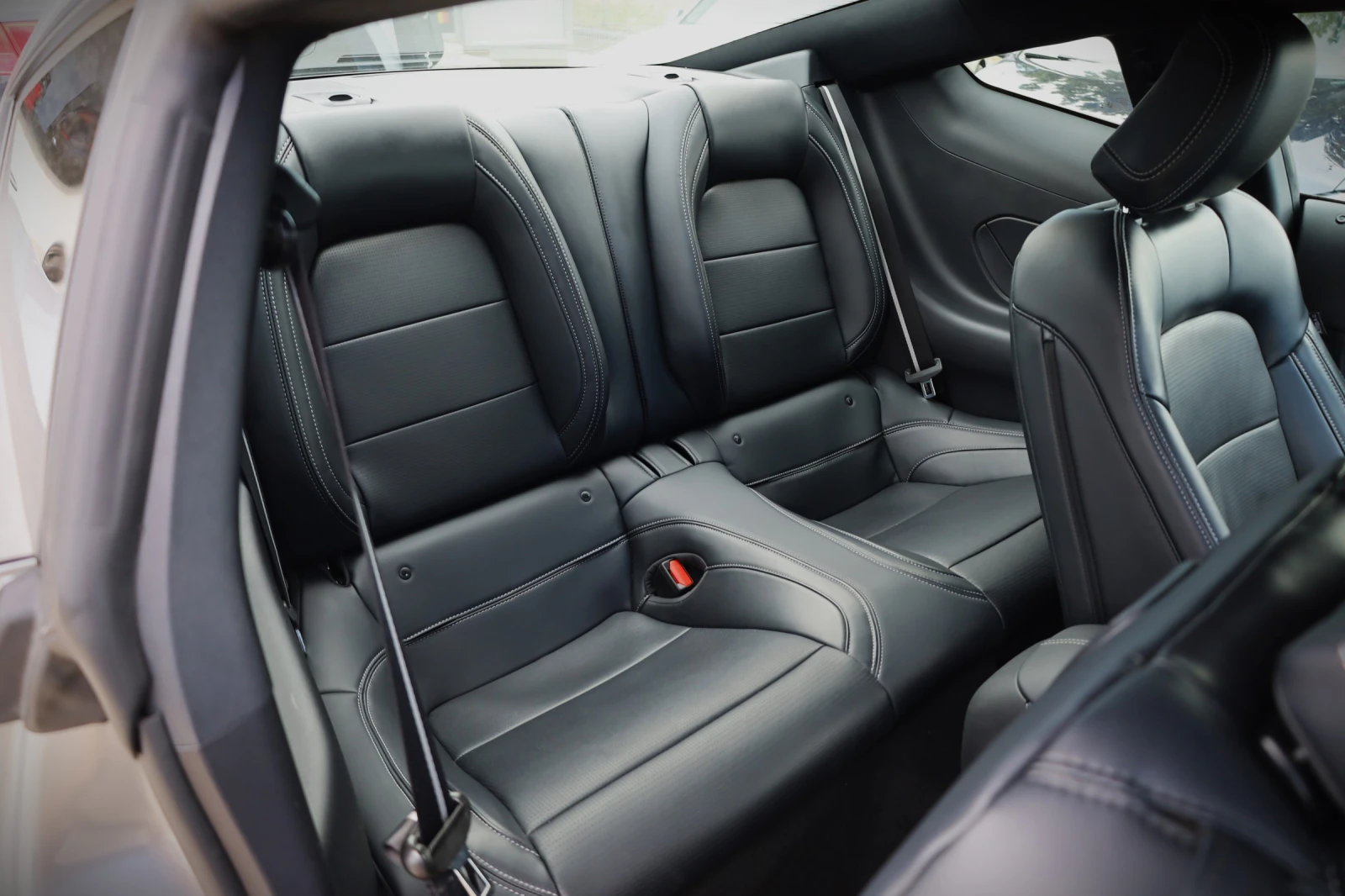 Ford Mustang 5.0 БЕНЗИН, снимка 16 - Автомобили и джипове - 54835909