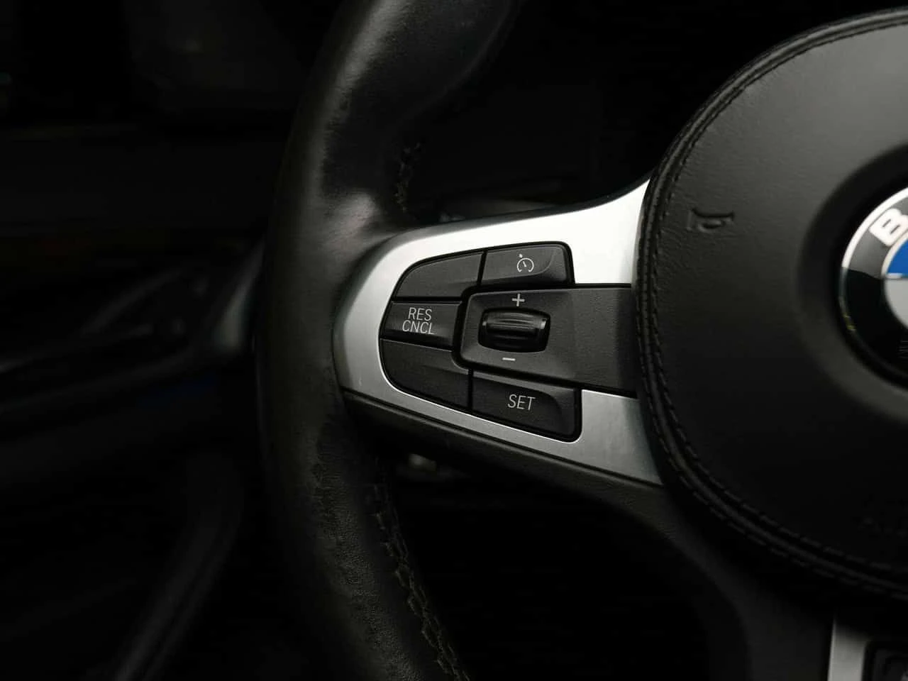 BMW 530 * XDRIVE | M SPORT | PREMIUM ENHANCED | SUNROOF * , снимка 10 - Автомобили и джипове - 54918479
