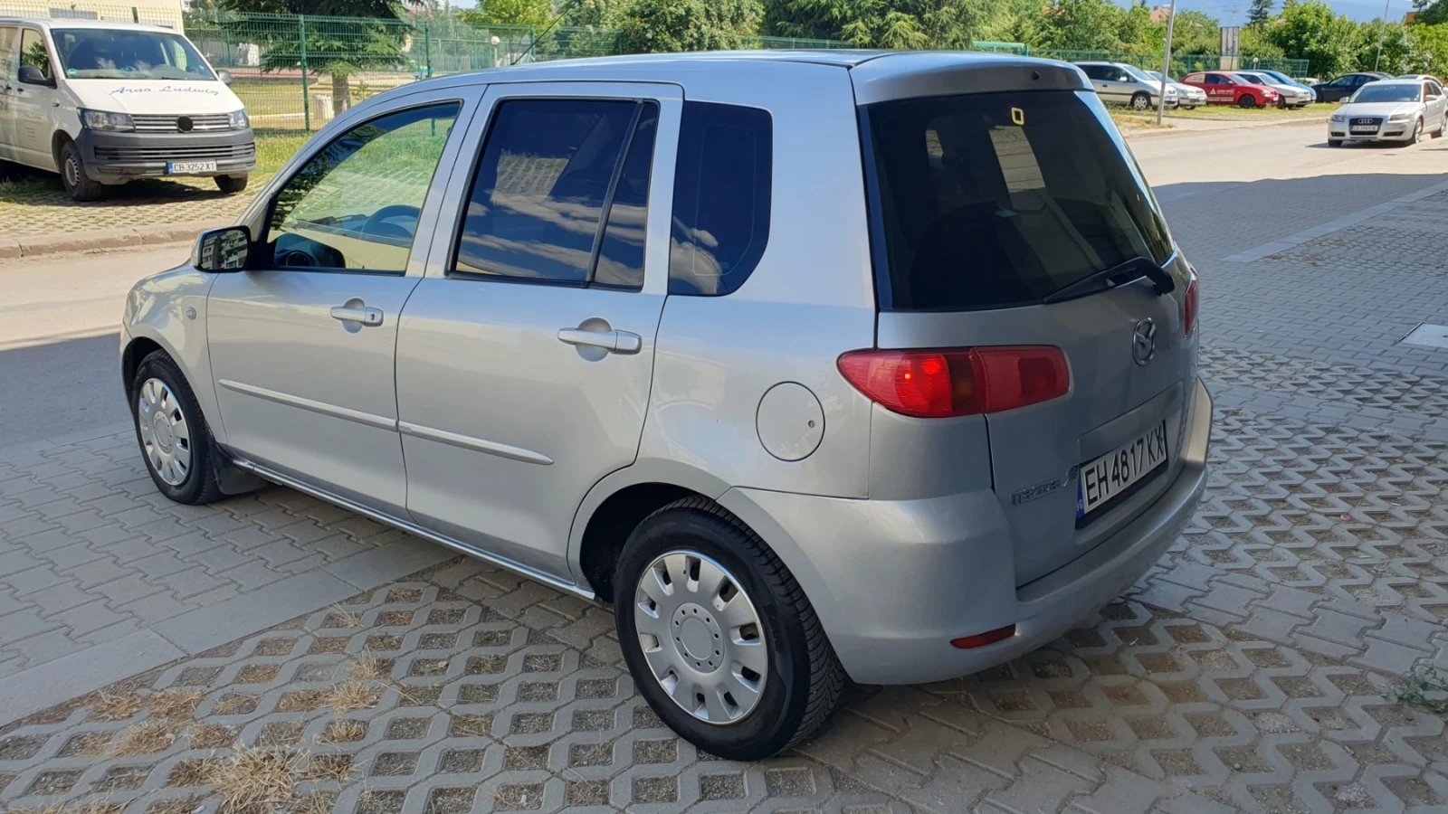 Mazda 2 1.4HDi АВТОМАТ КЛИМА, снимка 4 - Автомобили и джипове - 55242281