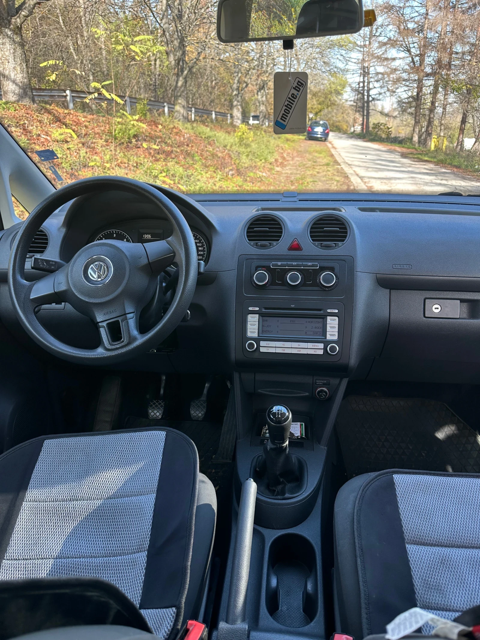 VW Caddy, снимка 9 - Автомобили и джипове - 55484741