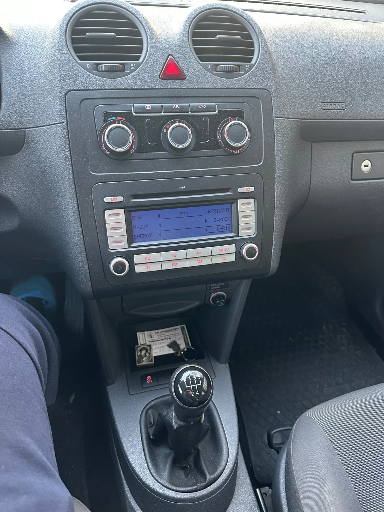 VW Caddy, снимка 8 - Автомобили и джипове - 55484741