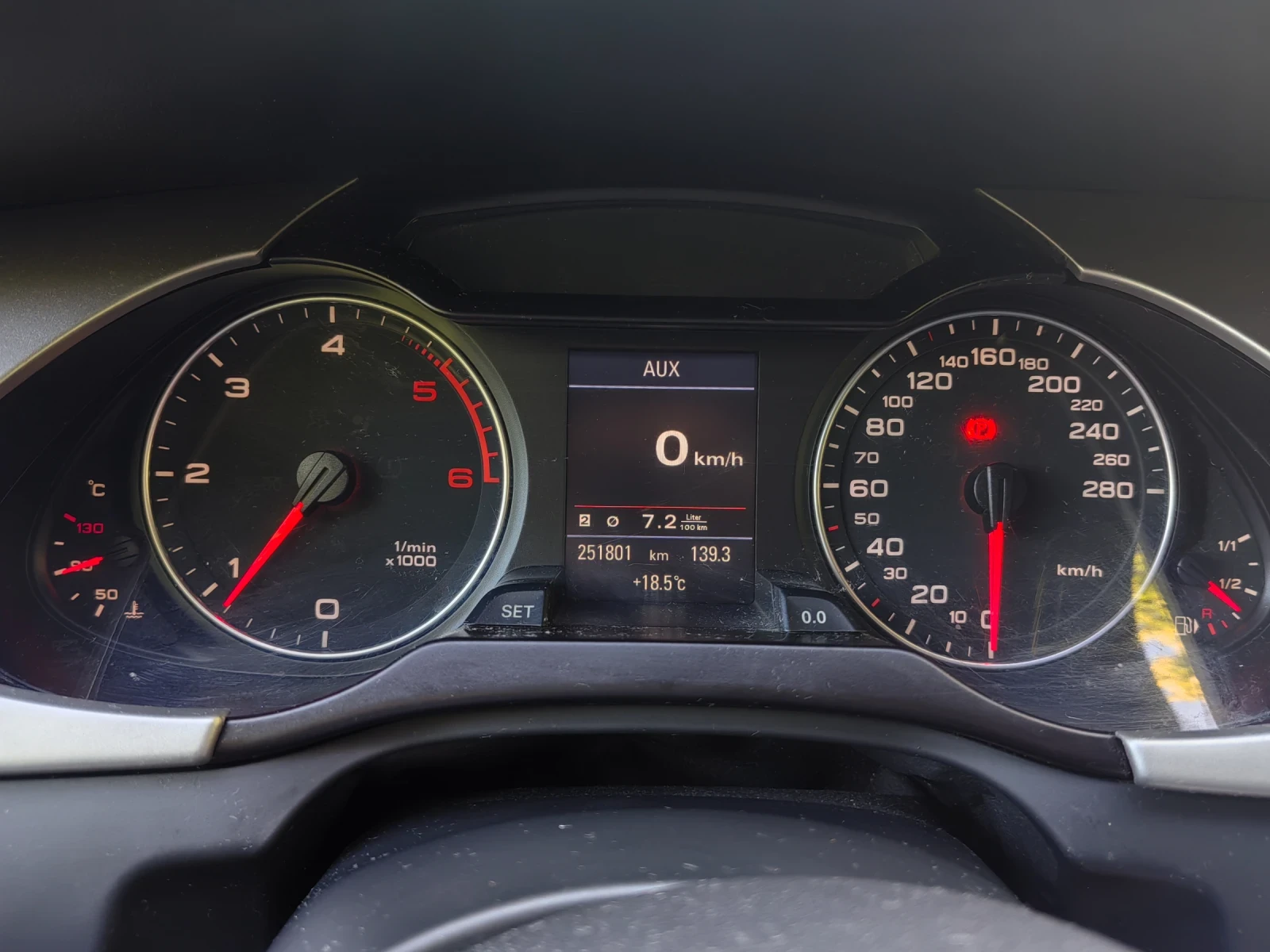 Audi A4 Tdi 2, 0, снимка 14 - Автомобили и джипове - 55485185