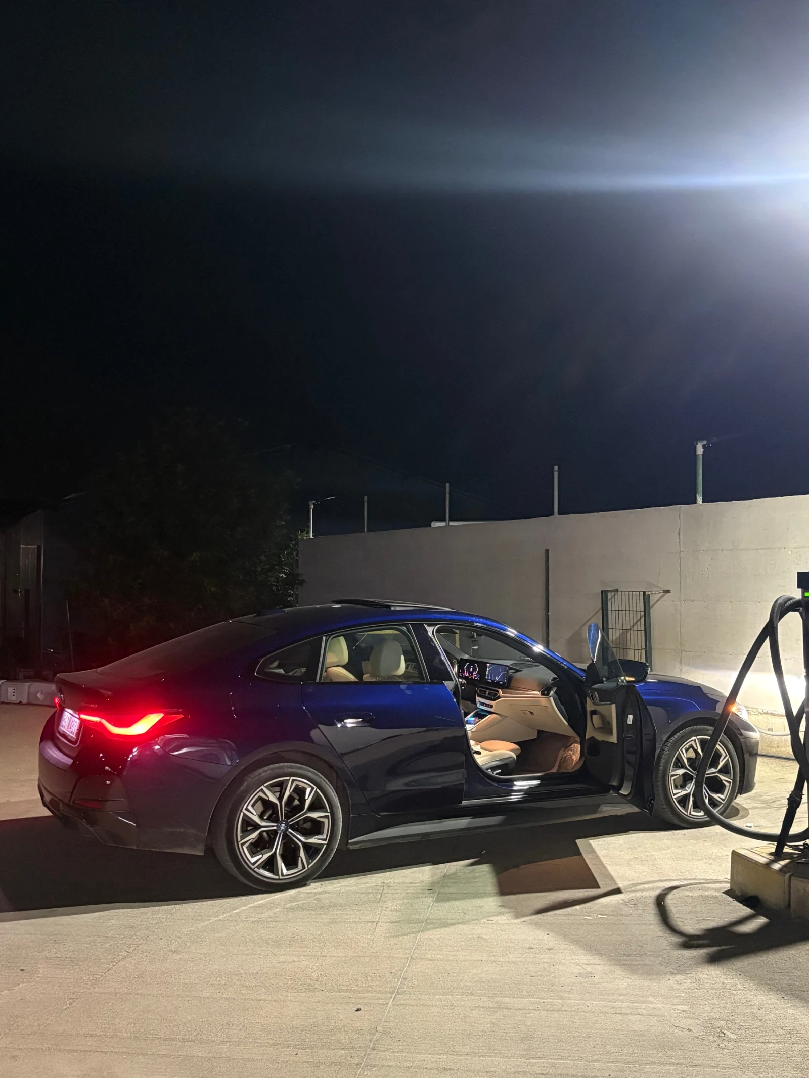 BMW i4 M40 INDIVIDUAL , снимка 10 - Автомобили и джипове - 55877066