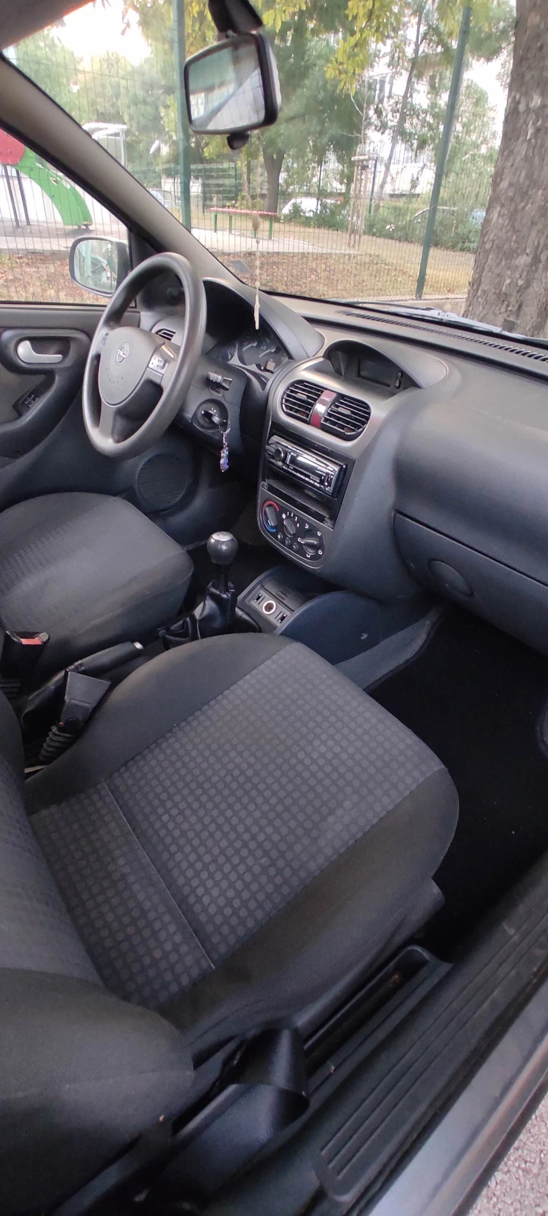Opel Corsa, снимка 11 - Автомобили и джипове - 55879579