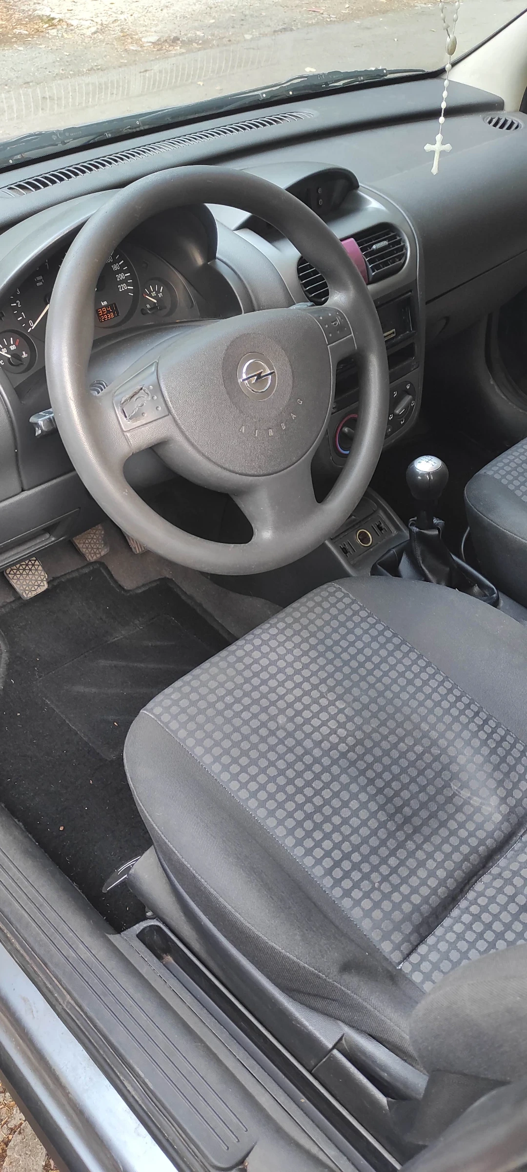 Opel Corsa, снимка 17 - Автомобили и джипове - 55879579