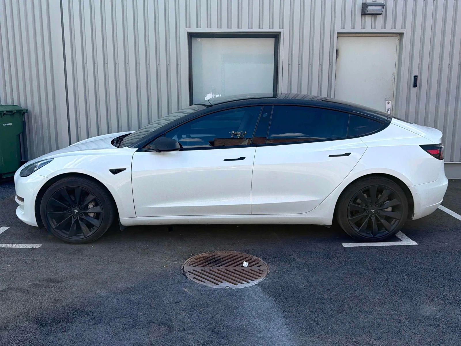 Tesla Model 3 RWD | CARFAX | БЕЗ ИНЦИДЕНТИ, снимка 3 - Автомобили и джипове - 55982769