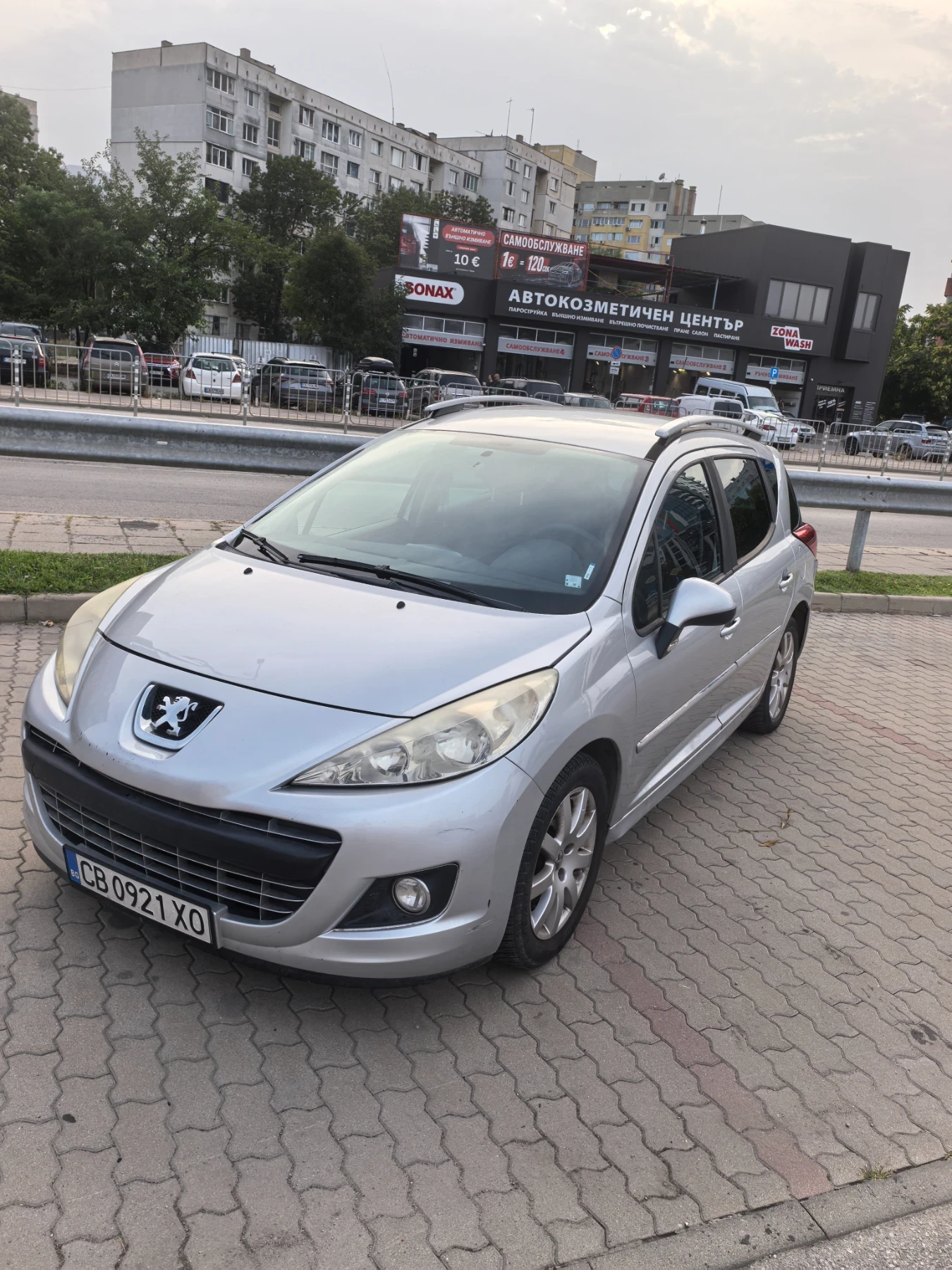 Peugeot 207, снимка 2 - Автомобили и джипове - 56002455
