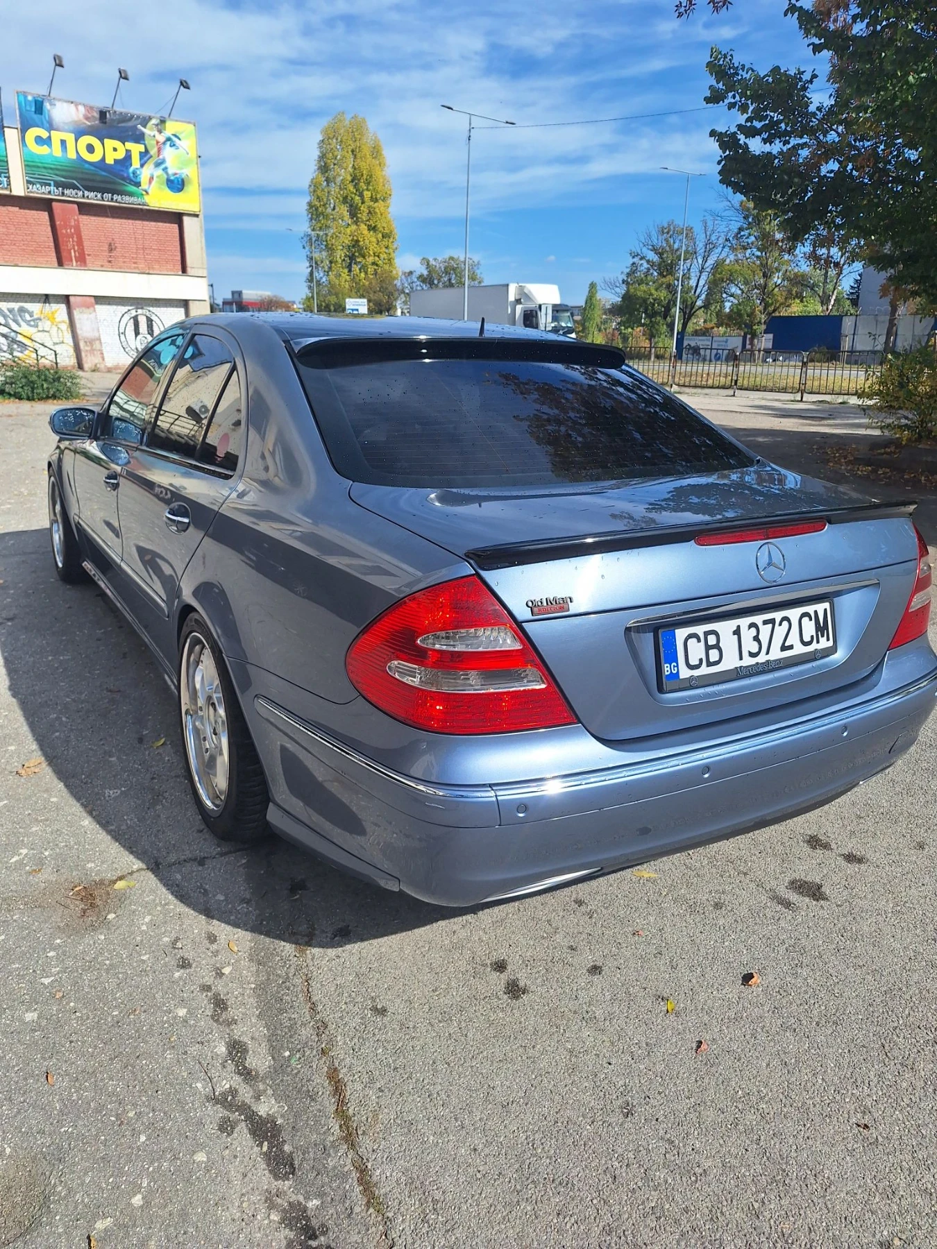 Mercedes-Benz E 320, снимка 8 - Автомобили и джипове - 56577044