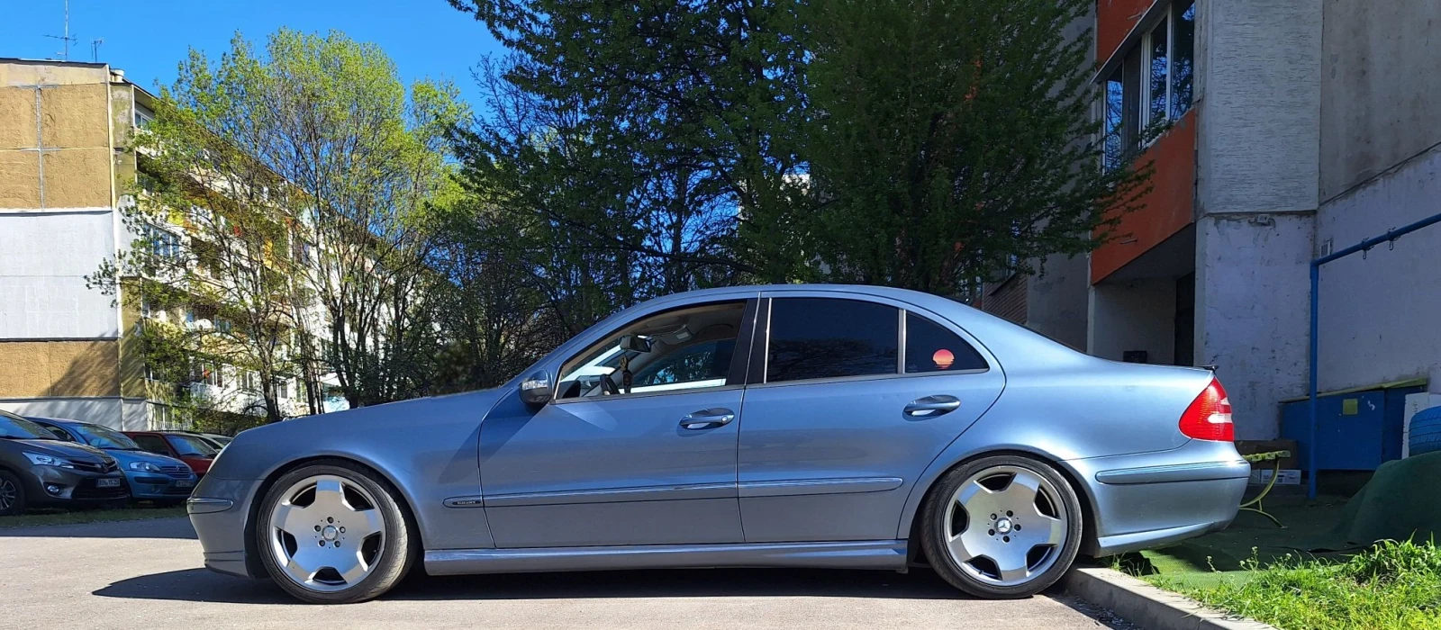 Mercedes-Benz E 320, снимка 13 - Автомобили и джипове - 56577044