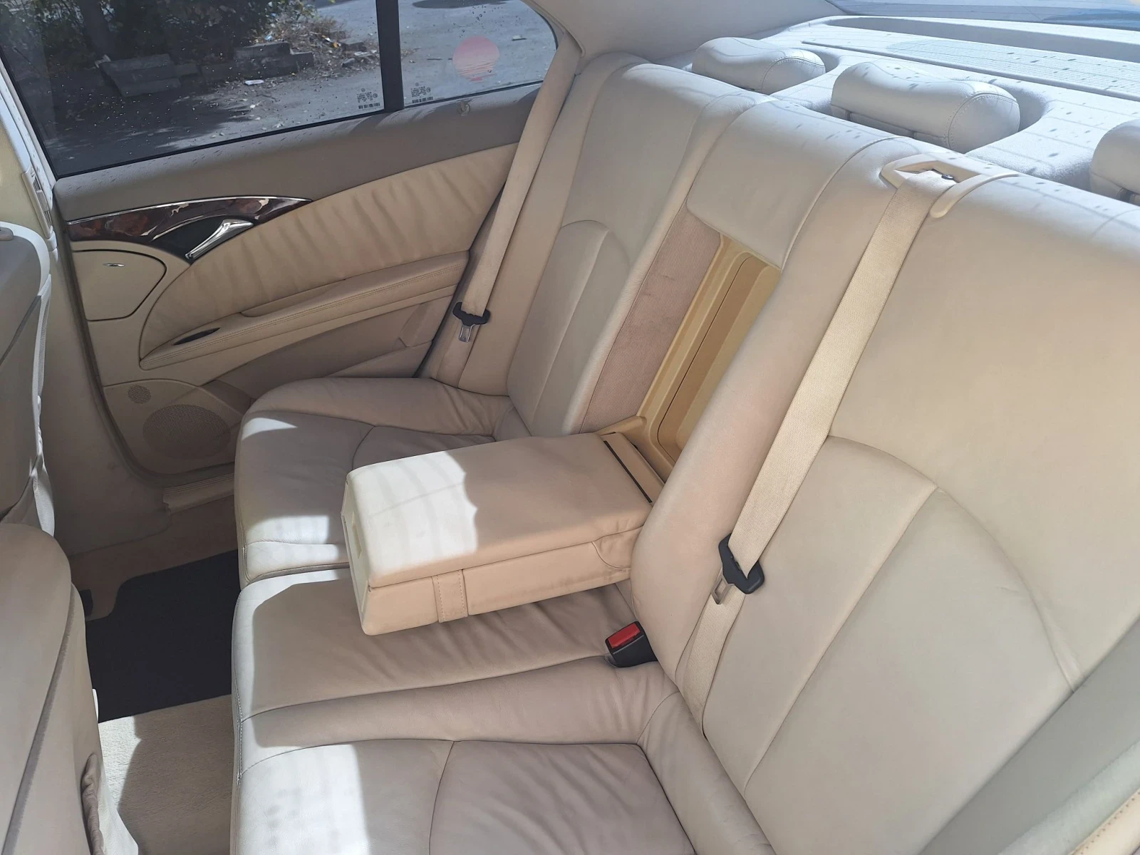 Mercedes-Benz E 320, снимка 4 - Автомобили и джипове - 56577044