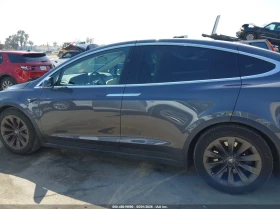 Tesla Model X 100D/75D/P100D, снимка 13