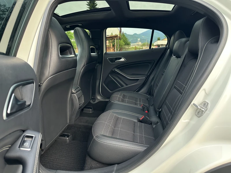 Mercedes-Benz GLA 220 200d 136к.с ПАНОРАМА* ПЪЛНА СЕРВИЗНА ИСТОРИЯ* !!, снимка 11 - Автомобили и джипове - 50324165