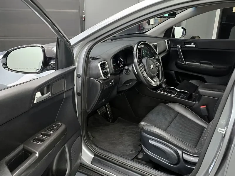 Kia Sportage, снимка 10 - Автомобили и джипове - 54821126