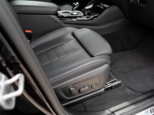 BMW X4 M40i xDrive = Shadow Line = Гаранция, снимка 11 - Автомобили и джипове - 55431210