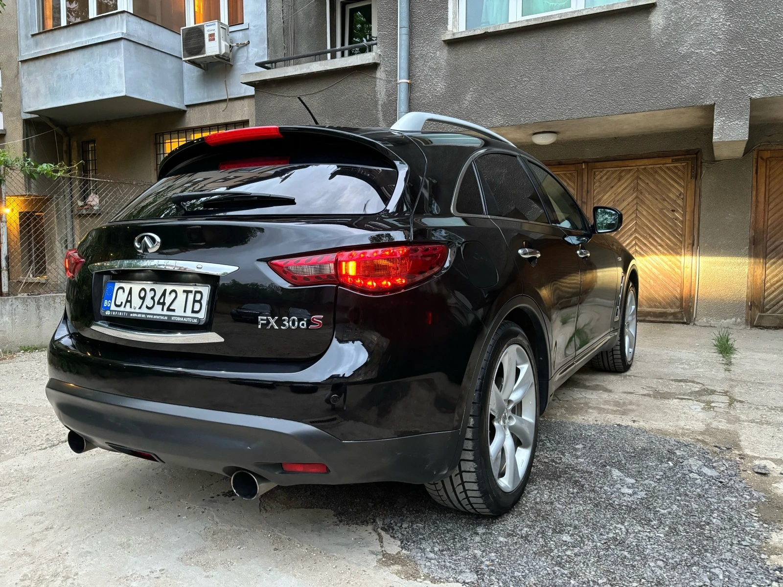 Infiniti QX70 3.0 dS - изображение 5