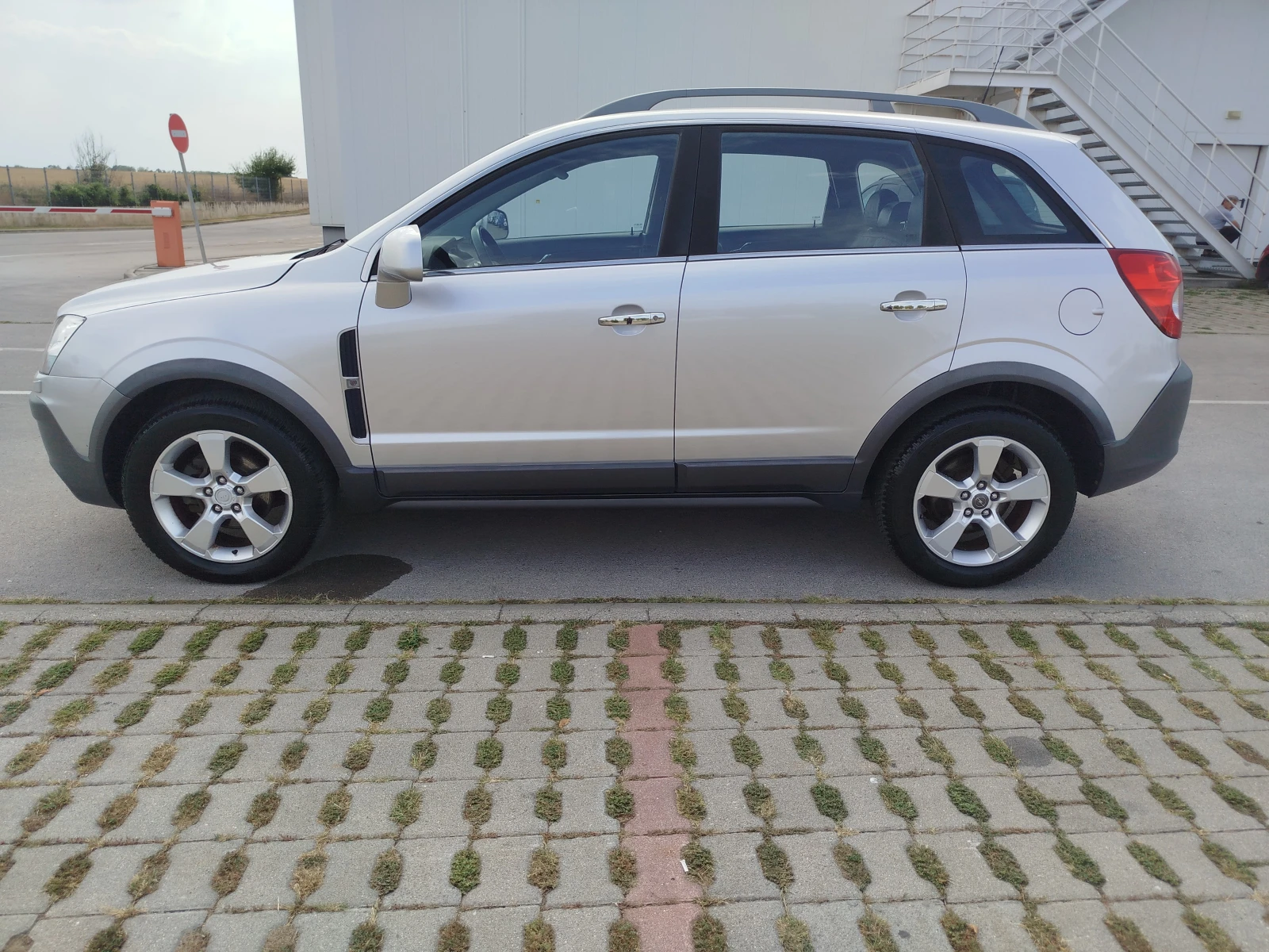 Opel Antara 2.0Bi-Xenon-Avtomat - изображение 3