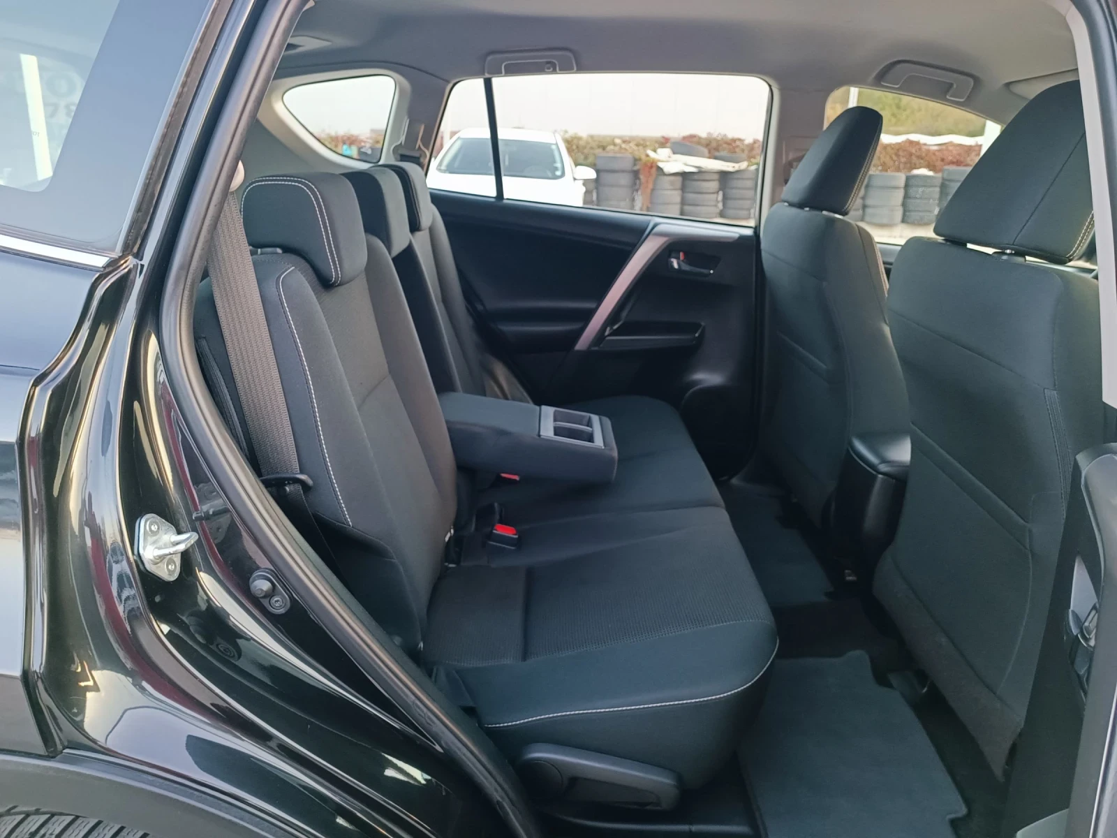 Toyota Rav4 2.0i-152---44-FACELIFT- | Mobile.bg   10