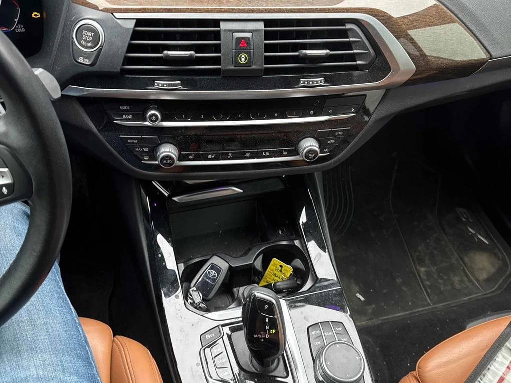 BMW X3 * xDrive30i * CARFAX *    | Mobile.bg   8