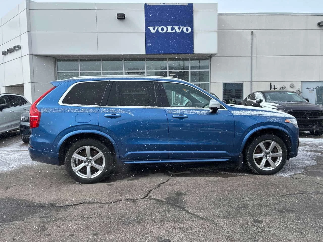 Volvo Xc90 R Design  CARFAX, снимка 3 - Автомобили и джипове - 53894393