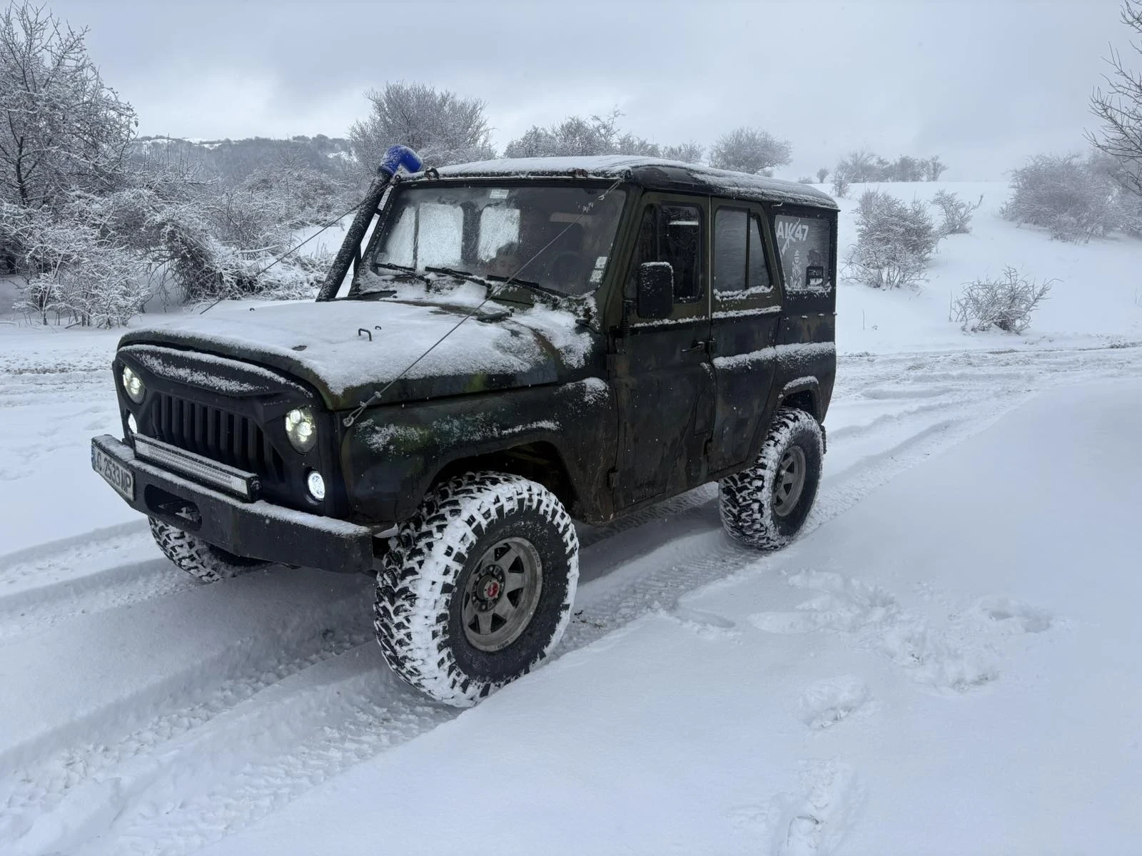 Uaz 469 УНИКАТ OM602, снимка 2 - Автомобили и джипове - 53966274