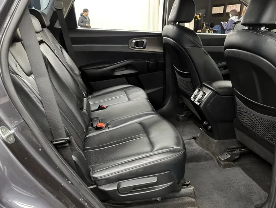 Kia Sorento 4Th Generation Diesel 2.2 4Wd Prestige, снимка 12 - Автомобили и джипове - 54596088